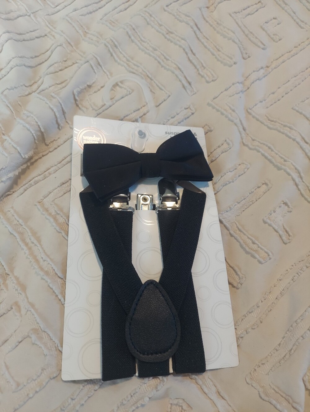 Wonder Nation Boys' Bowtie & Suspenders Set, NWT, One Size (Ages 3+).